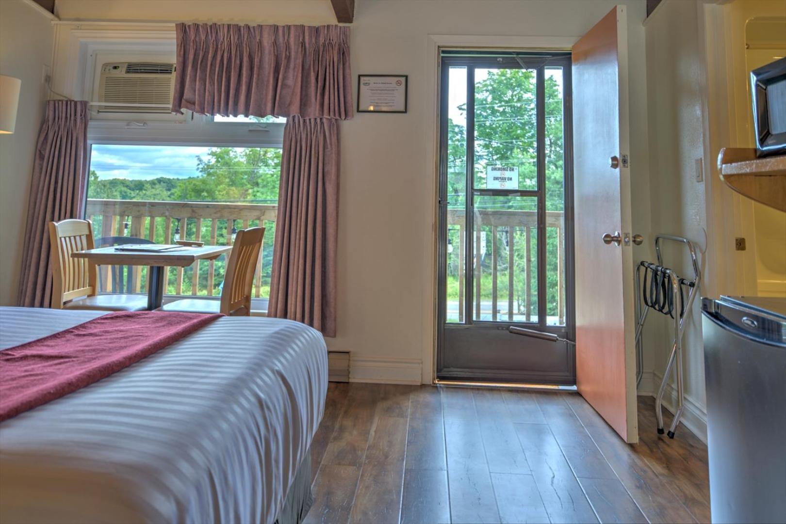 Lakeview Motel Haliburton Extérieur photo