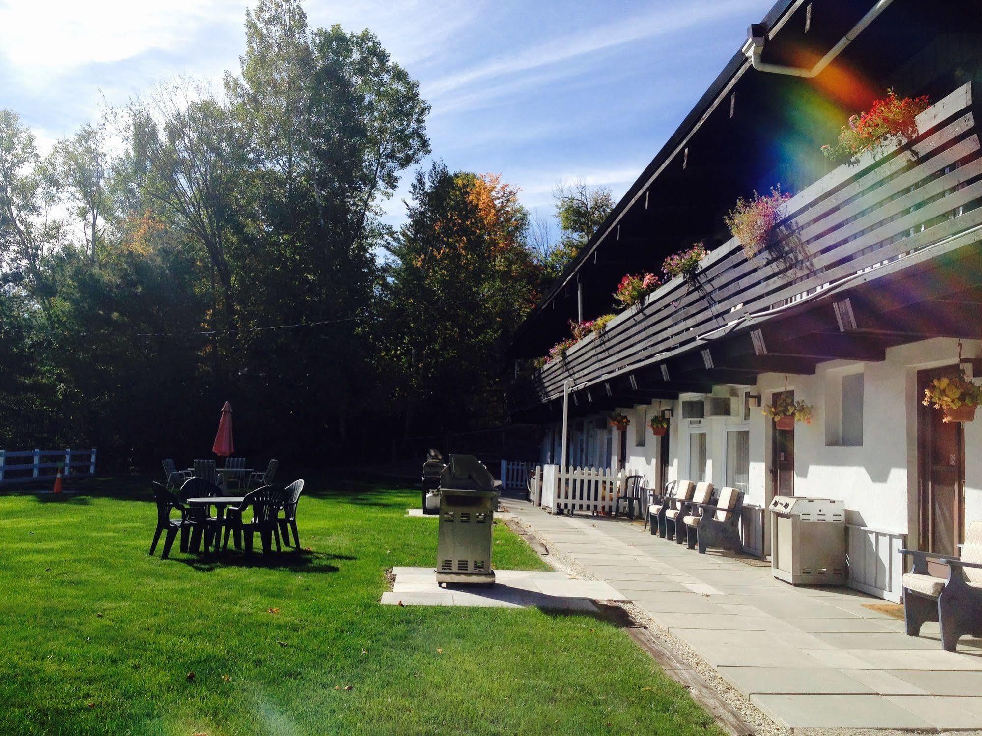 Lakeview Motel Haliburton Extérieur photo